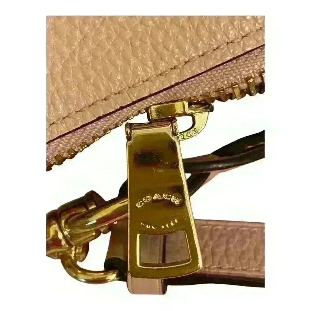 Coach Abby Duffle Pink Leather Shoulder Bag Rose Bouquet Print Lining - Picture 5 of 8